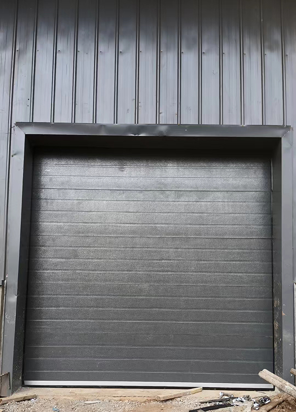 和布克赛尔车库门