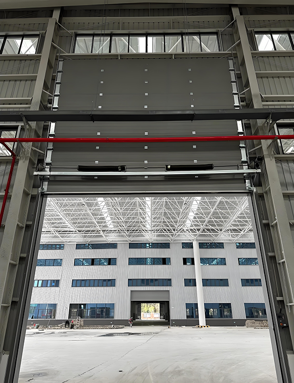 和布克赛尔工业提升门