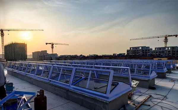 消防和布克赛尔排烟窗工作原理