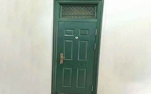 和布克赛尔学校教室门