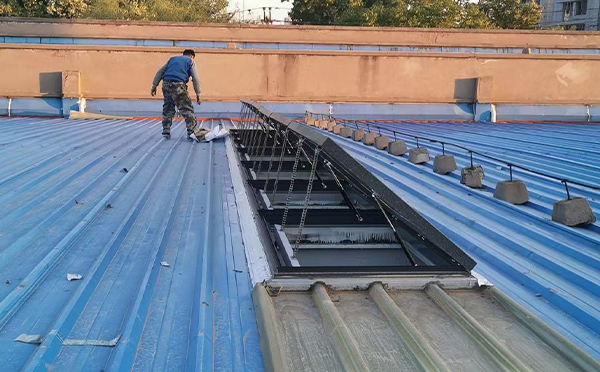 某区域性物流仓储中心和布克赛尔排烟窗系统安装项目 某区域性物流仓储中心和布克赛尔排烟窗系统安装项目