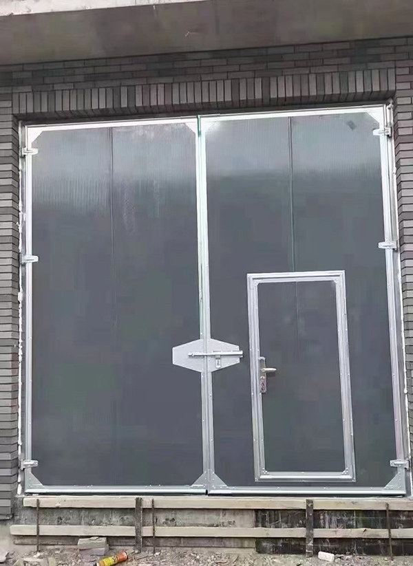 和布克赛尔工业平开门在大型设备制造车间的应用实例